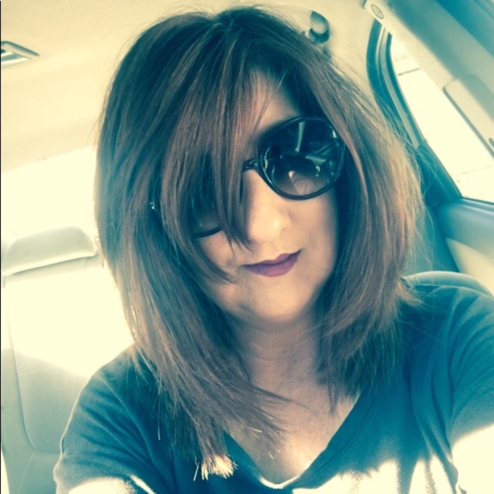 Meet your Posher, Valerie